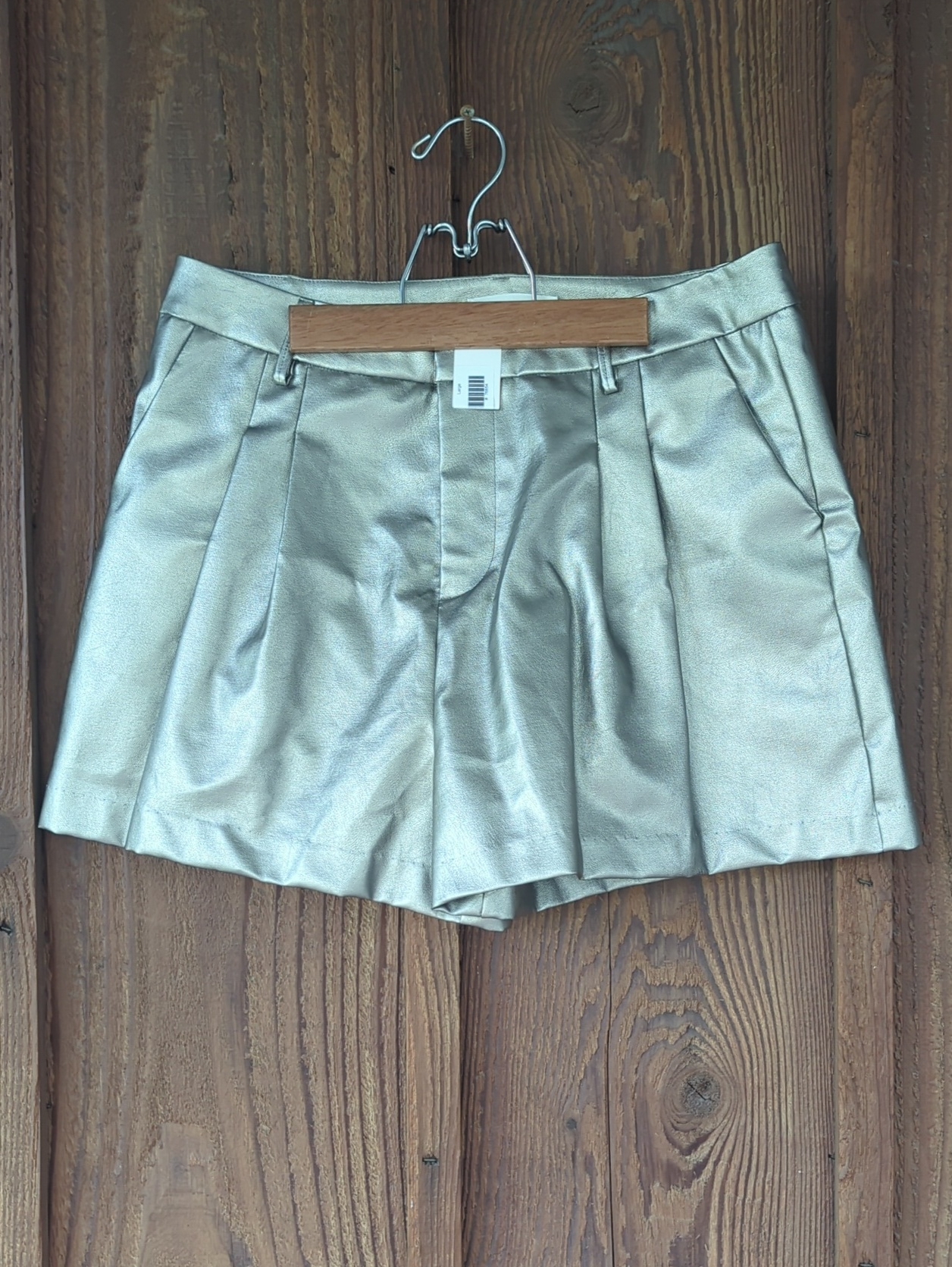 Peach Love California Metallic Silver Pleated Shorts
